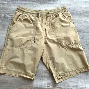 Tommy Bahama Summer Shorts- Large